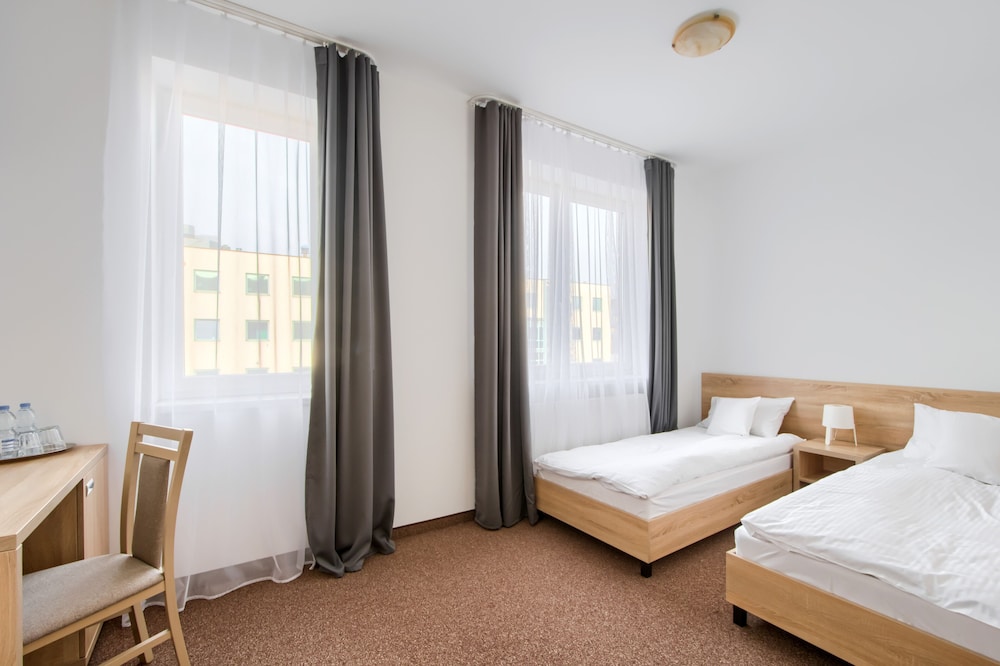 Superior Twin Room - Photo 2