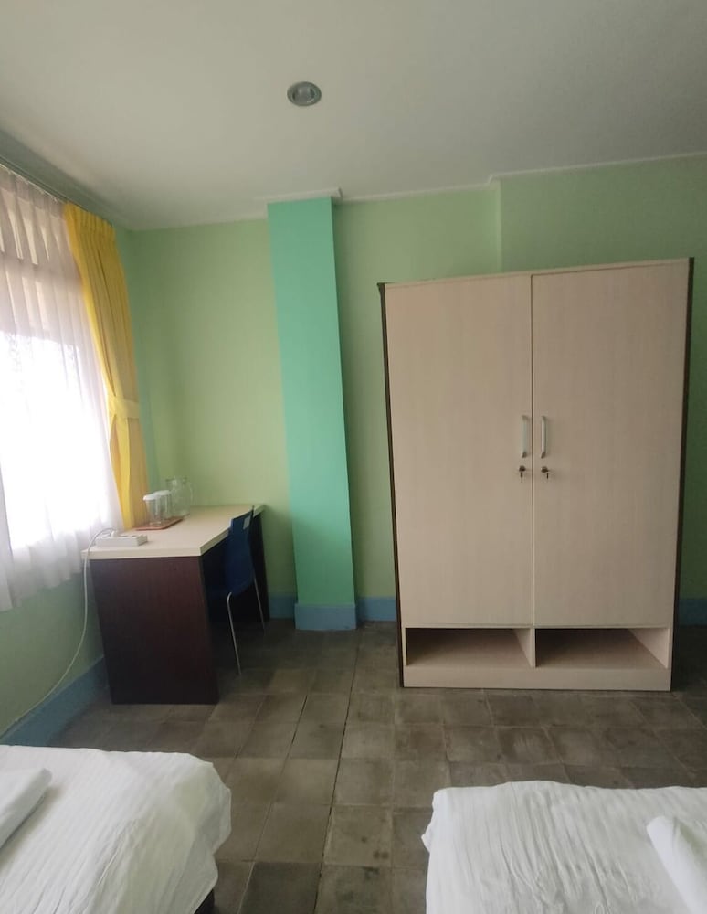 Standard Double or Twin Room photo 3