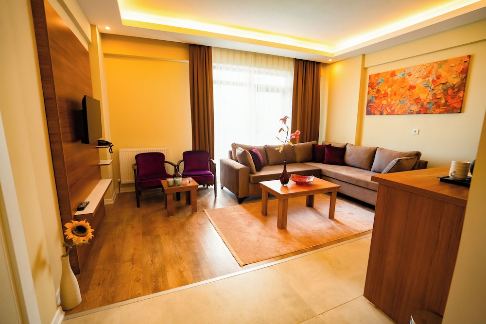Deluxe Suite, Garden View photo 3