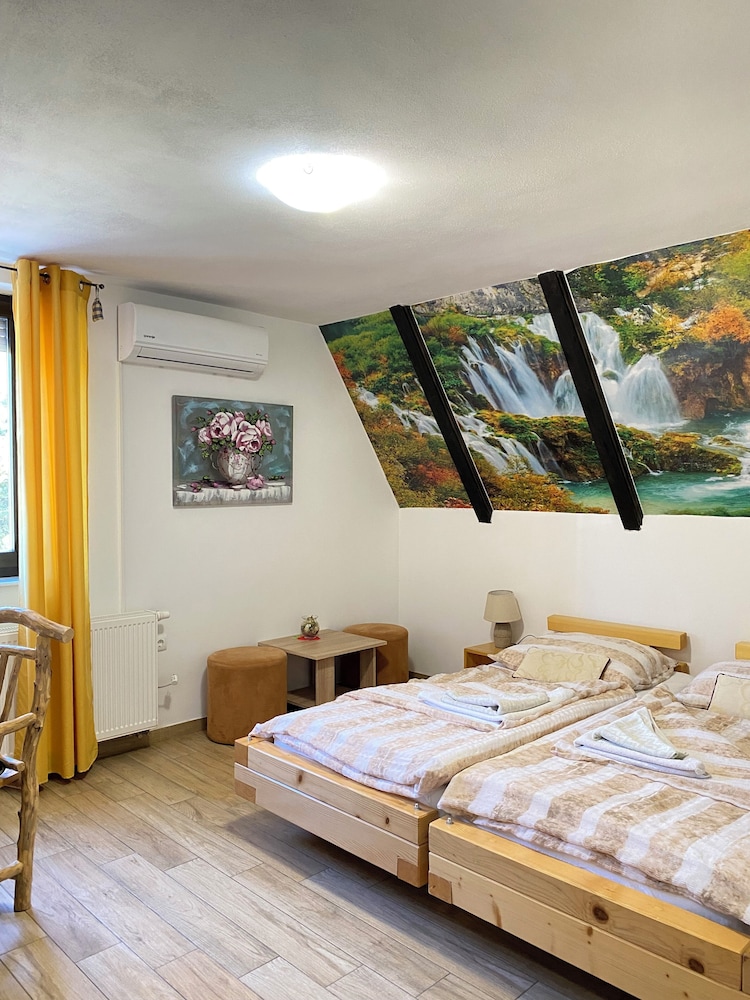 Deluxe Double Room - Photo 28