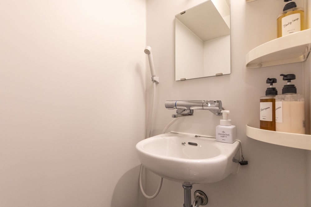 Standard Double Room - Photo 16