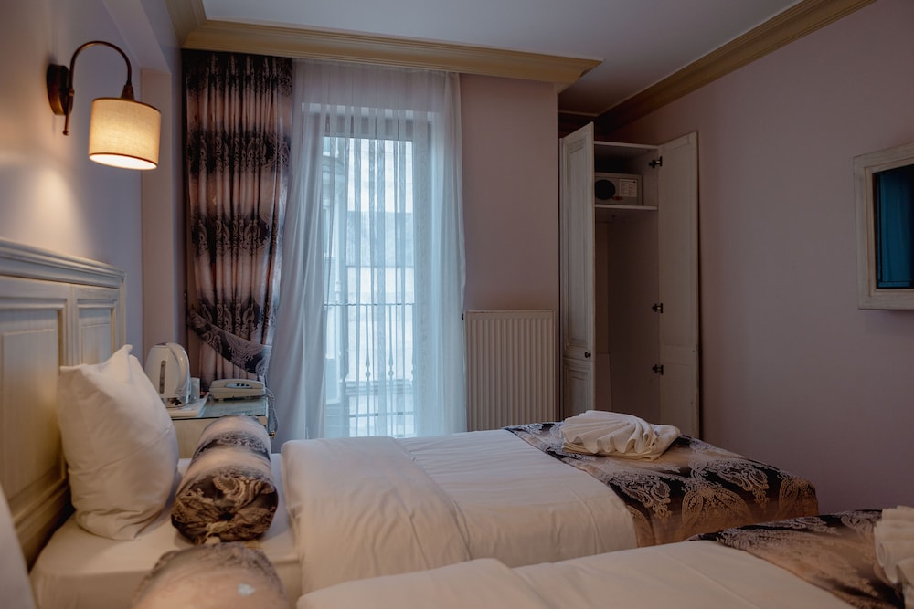 Standard Twin Room, Non Smoking photo 2