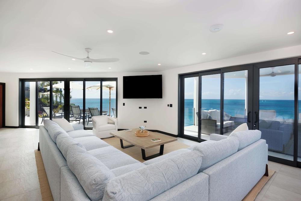 Room (blue Heaven Rendezvous)