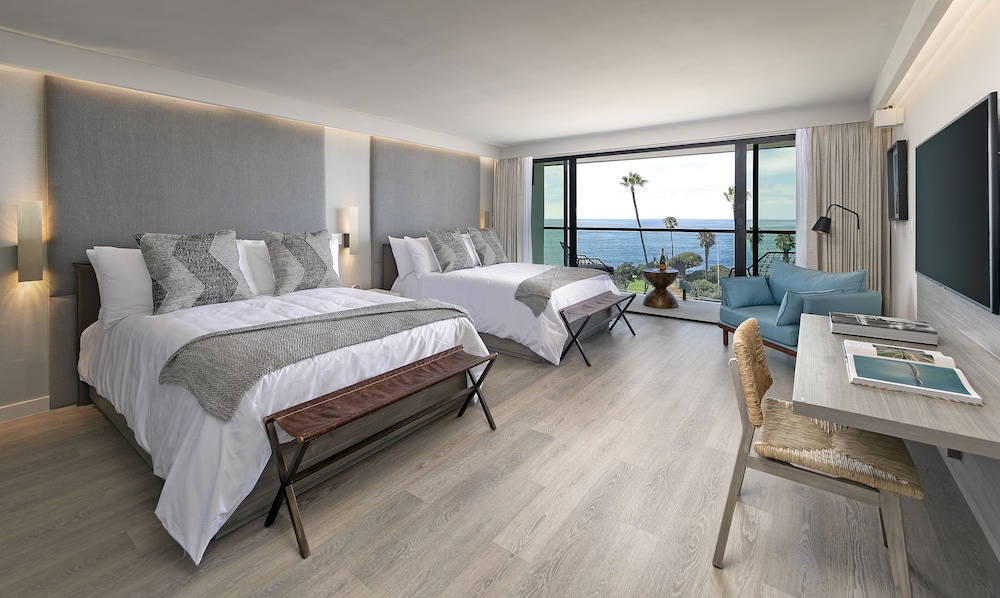 All New Pines Ocean View 2 Queen Room (Recently Renovated) - Photo 1