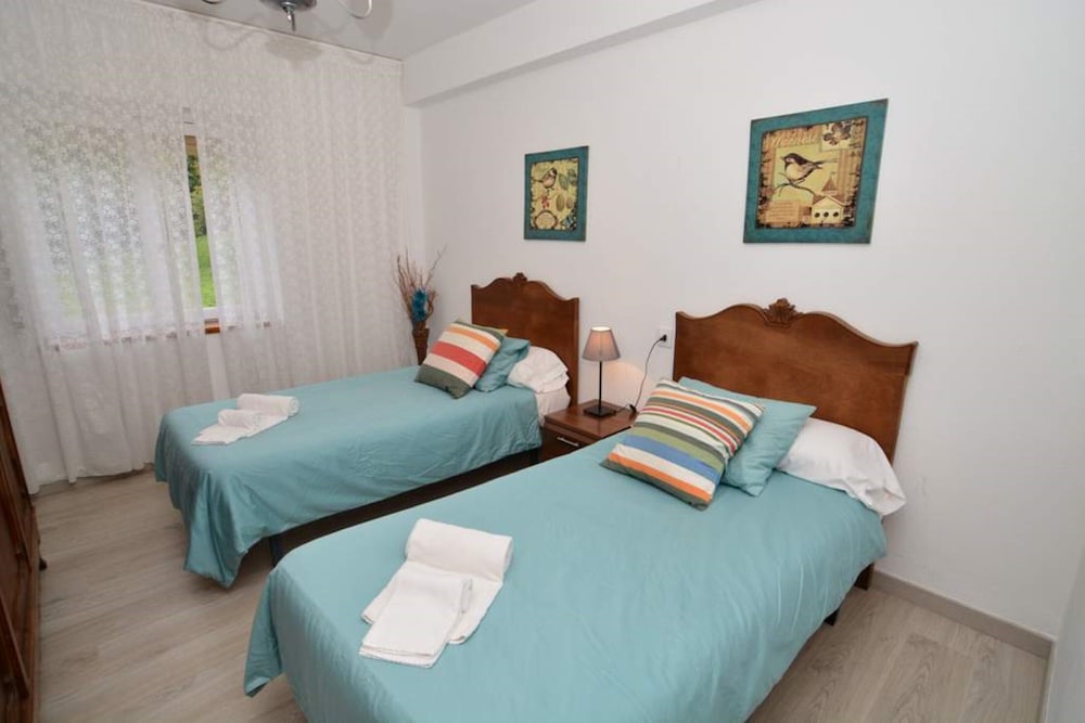 Apartamento Familiar, 4 habitaciones, vista al jardín