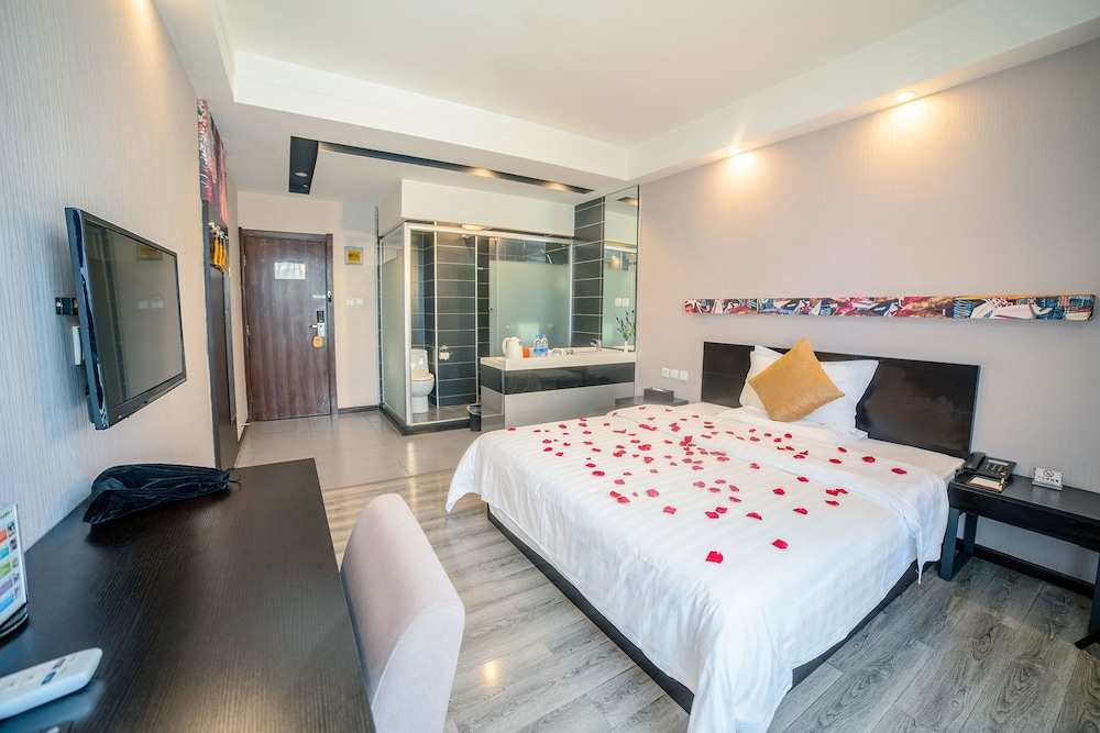 Classic Double Room(Chinese Domestic Guests Only) photo 1
