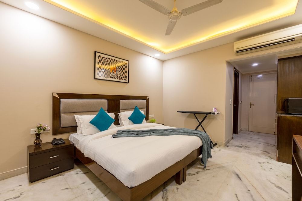 Deluxe Double Room, City View