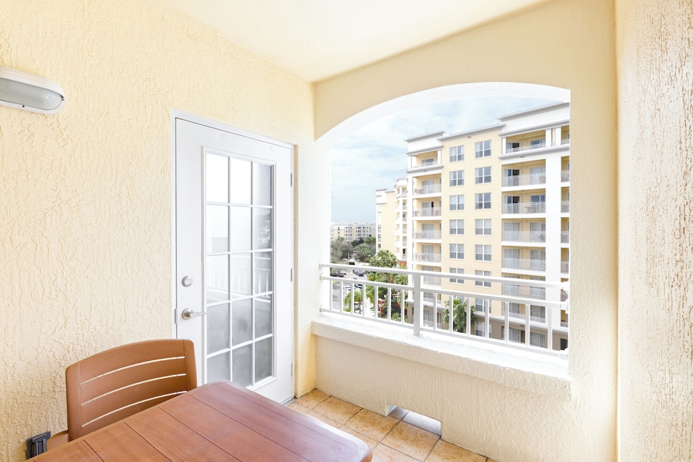 Two Bedroom Suite - Photo 9