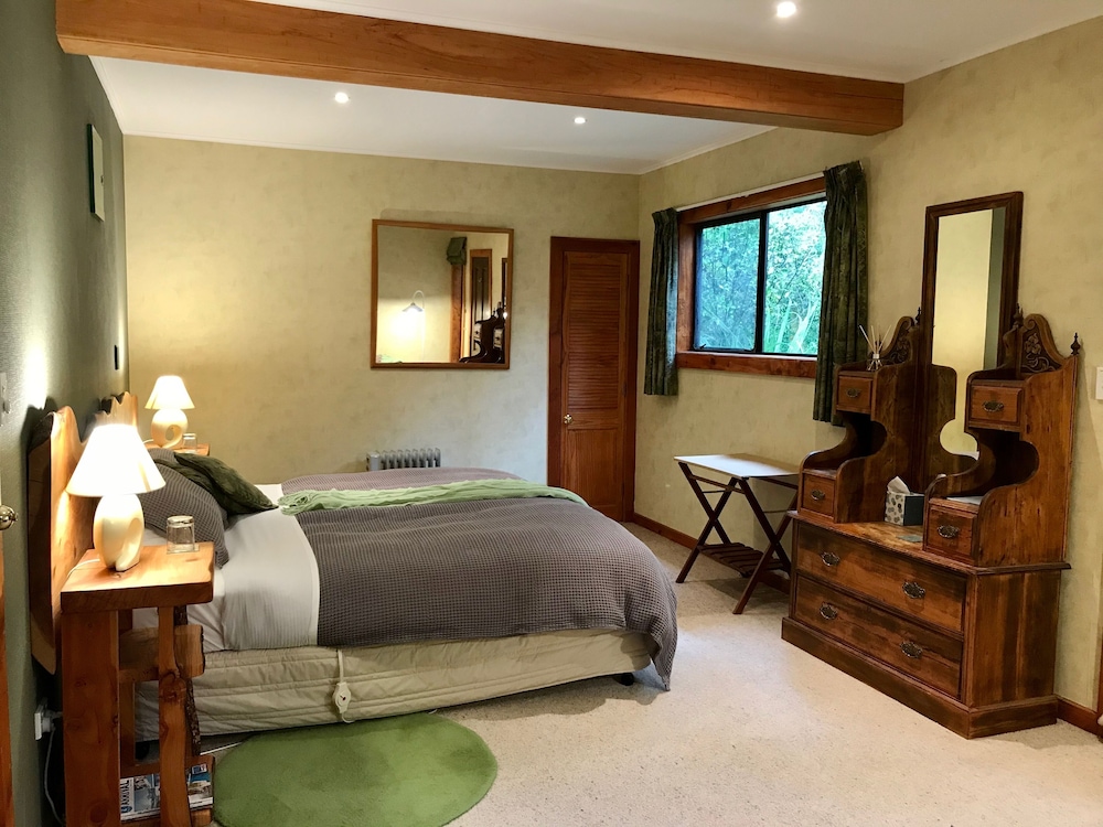 Standard Suite, 1 Bedroom, Non Smoking, Bathtub (KORU) photo 1