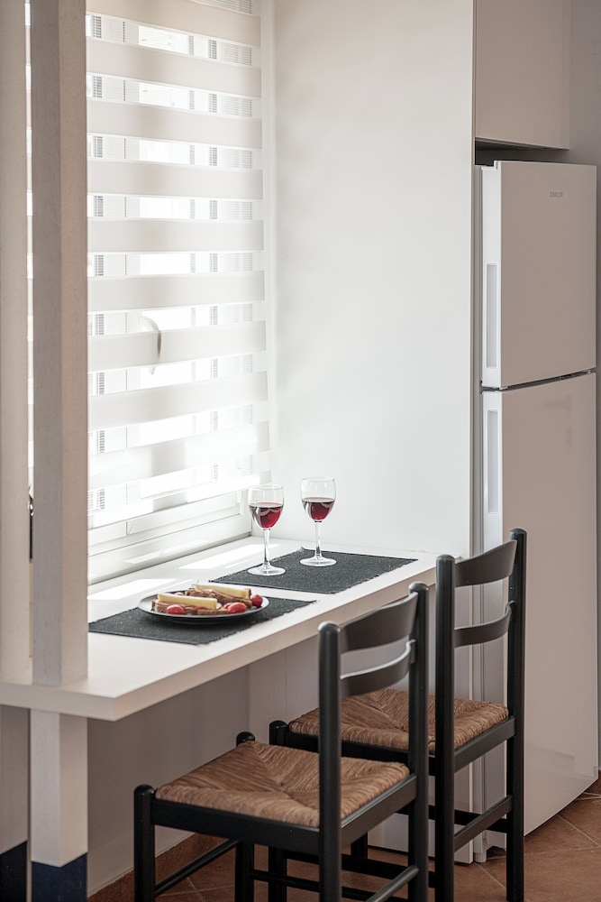 Luxury Studio, Non Smoking, Sea View photo 3