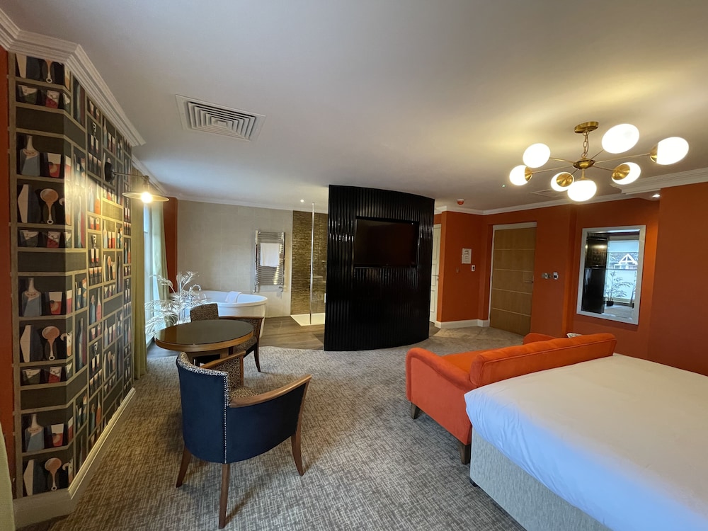 Boutique Suite - Photo 4