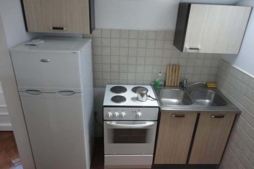 Apartment photo 2