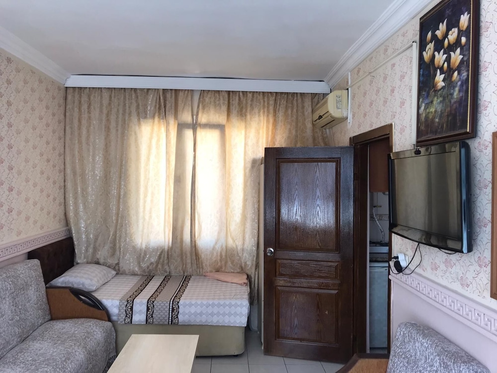 Standard Triple Room photo 3