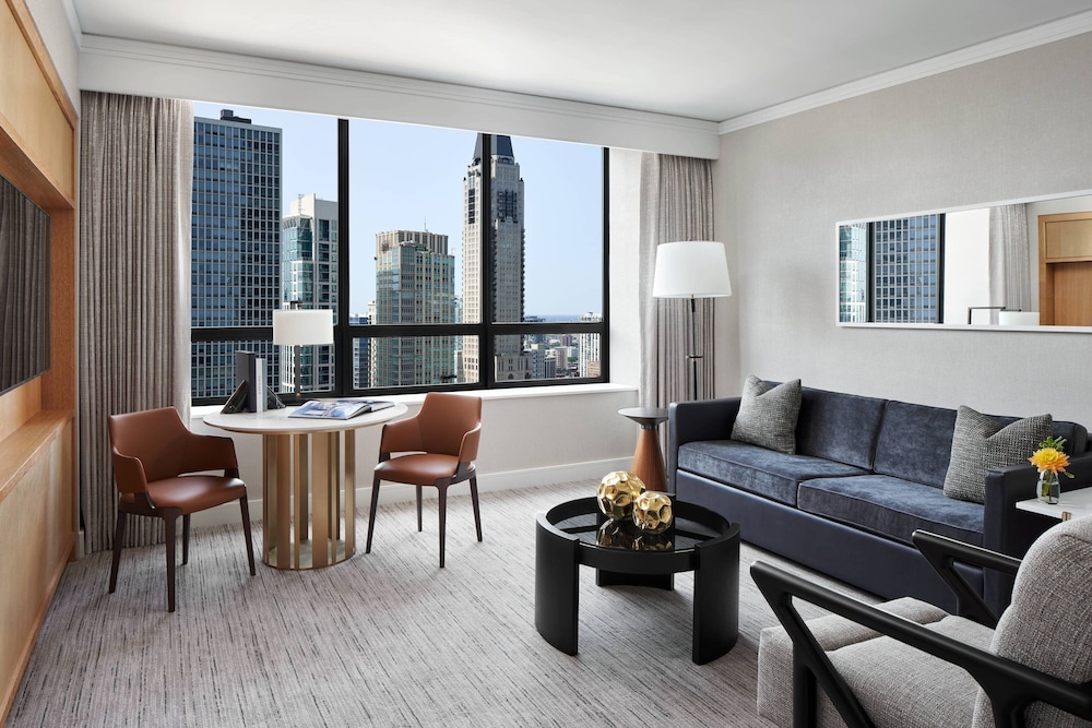 Suite, 1 Bedroom, Tower - Photo 1