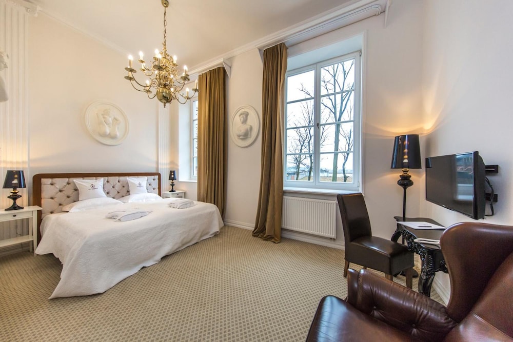 Standard Double or Twin Room photo 2