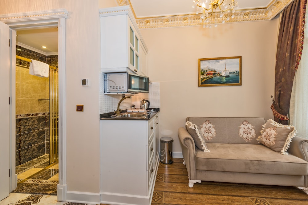 Superior Triple Room, 1 Bedroom (Single Use) photo 3