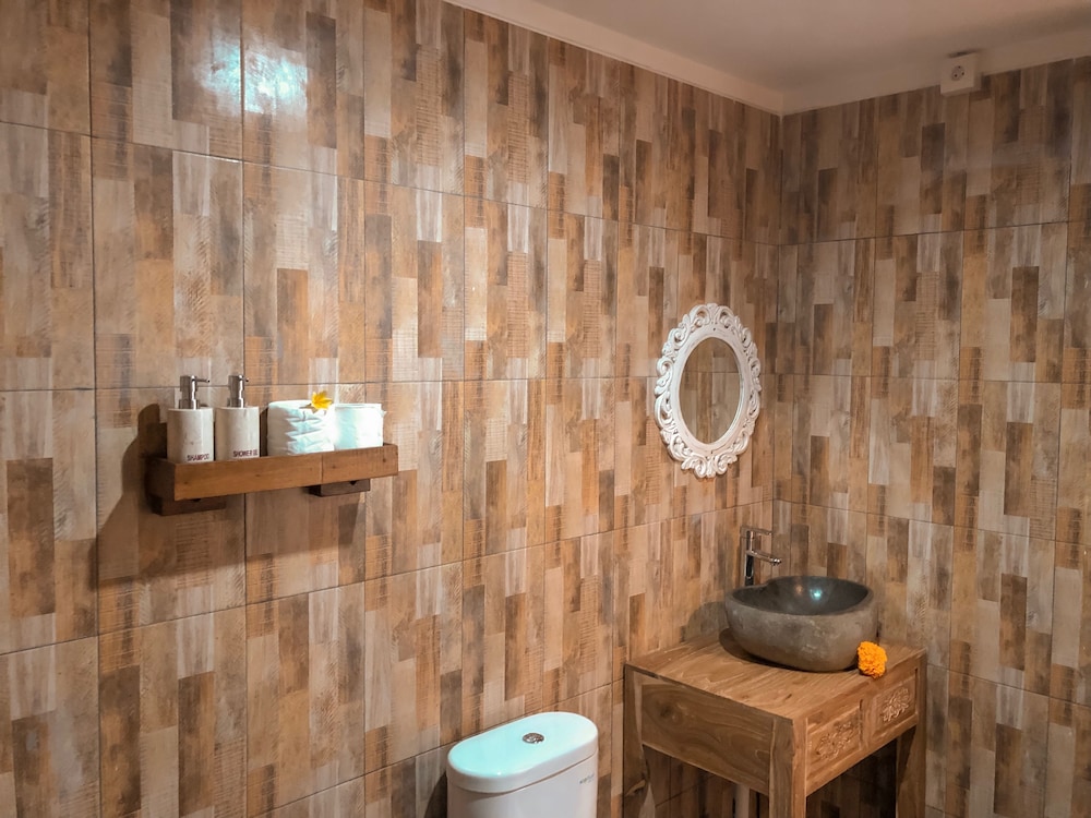 Standard Twin Room - Photo 4