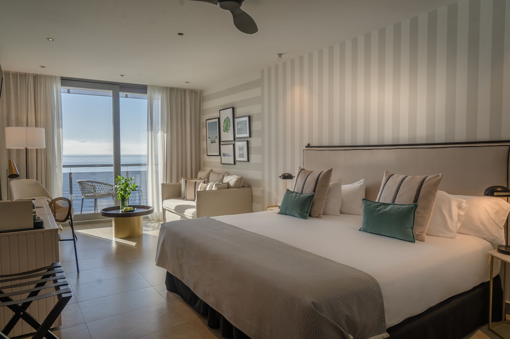 Double Room, Sea View - Photo 2