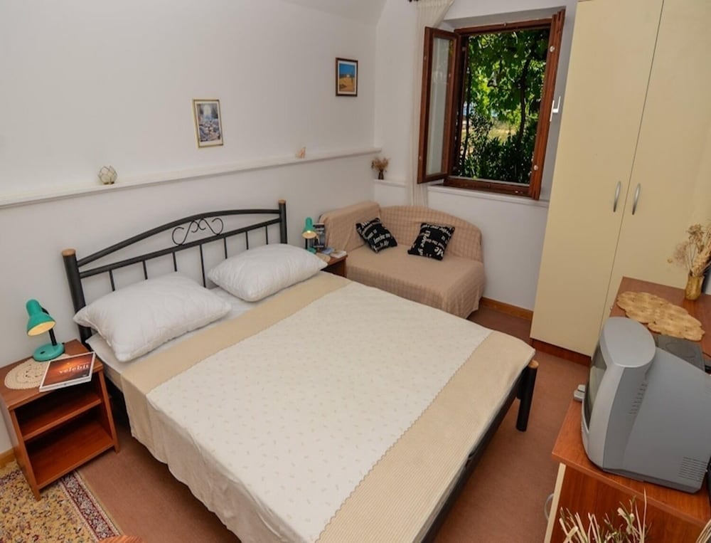 Apartment (Rosa - 30m from beach - A1(2))