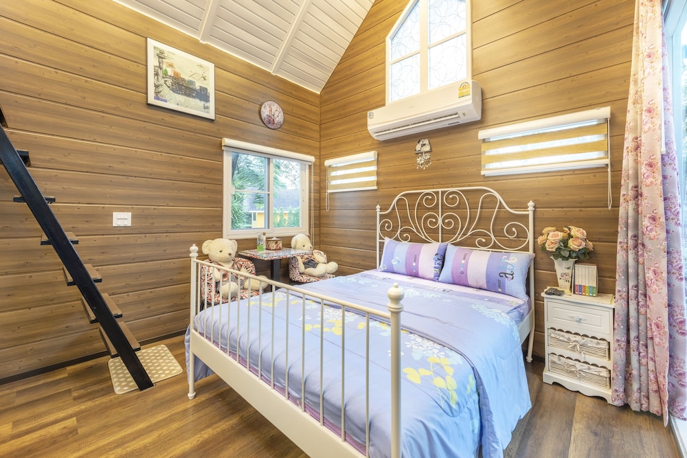 Premier Pool Villa