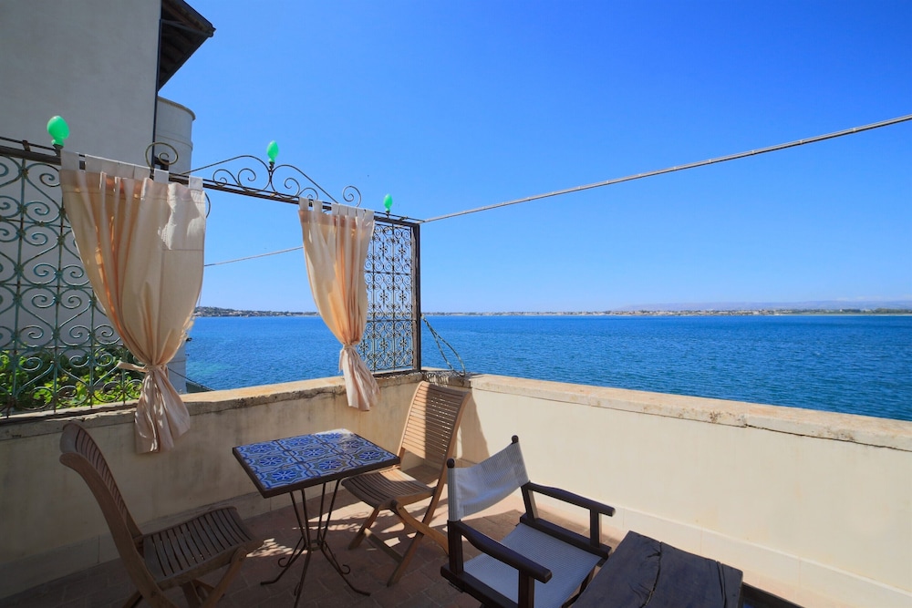 Junior Suite, Terrace, Sea View