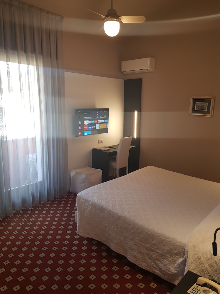 Double Room Single Use photo 2