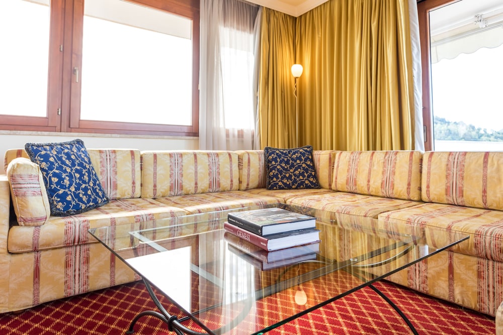 Suite, Terrace (4 Pax) - Photo 8