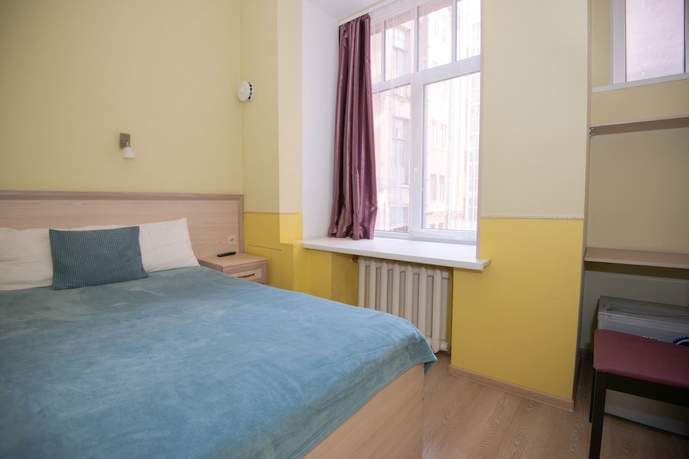 Economy Single Room