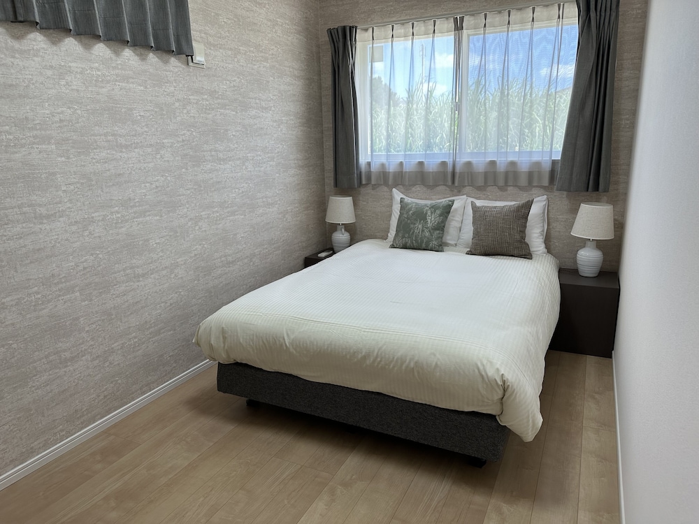 Villa - Photo 3