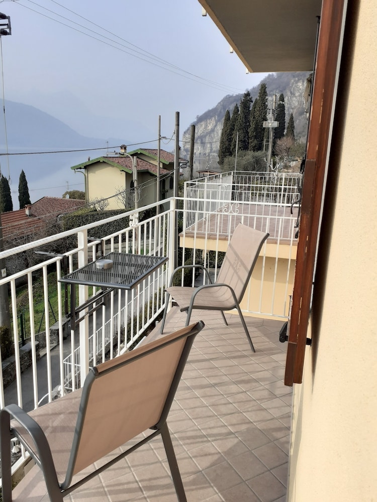 Panoramic Double Room, 1 Double Bed, Balcony, Lakeside photo 2