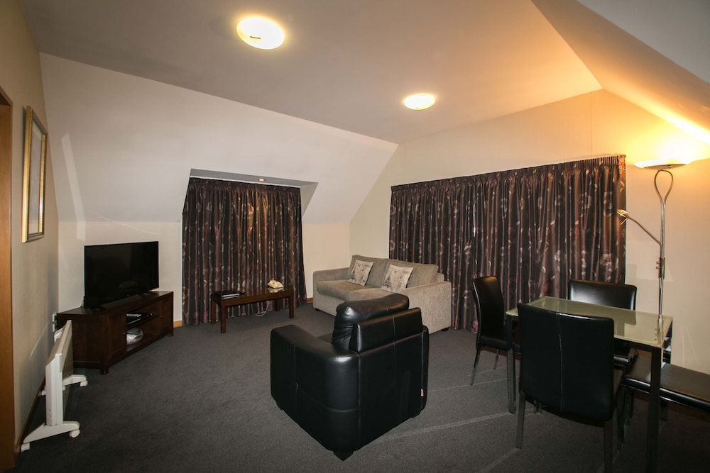 Superior Suite – Unit 17 photo 3