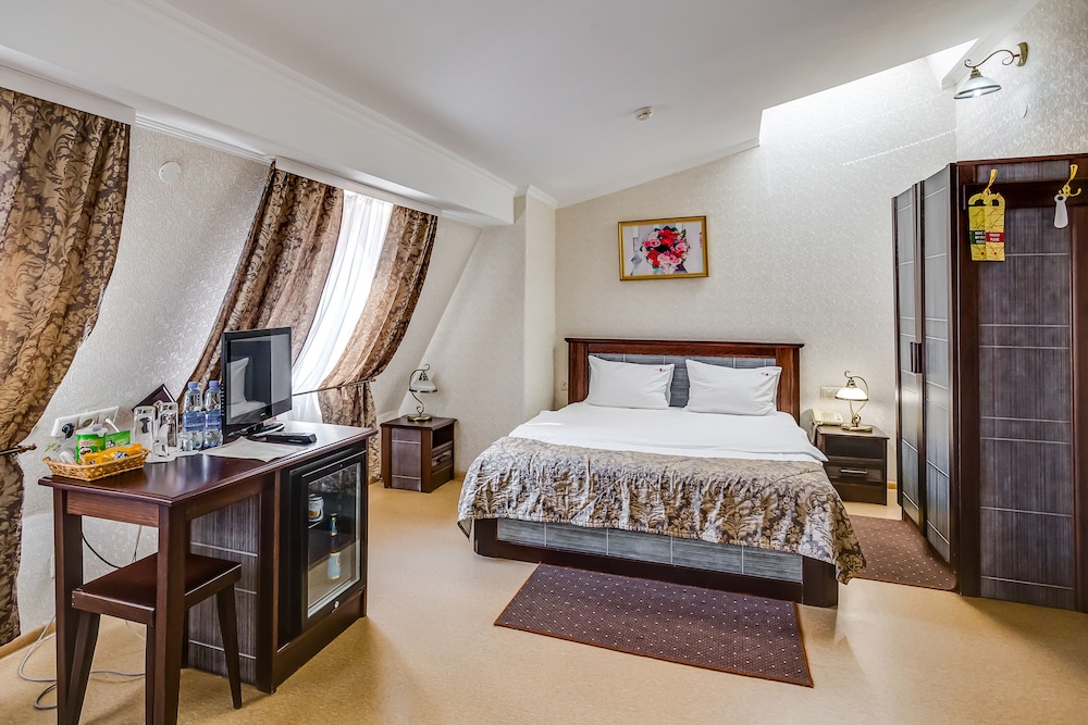 Honeymoon Suite photo 1