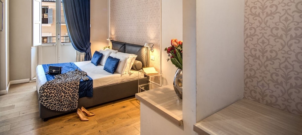 Standard Double Room, 1 Double Bed, Annex Building (Via del Corso 112) photo 2