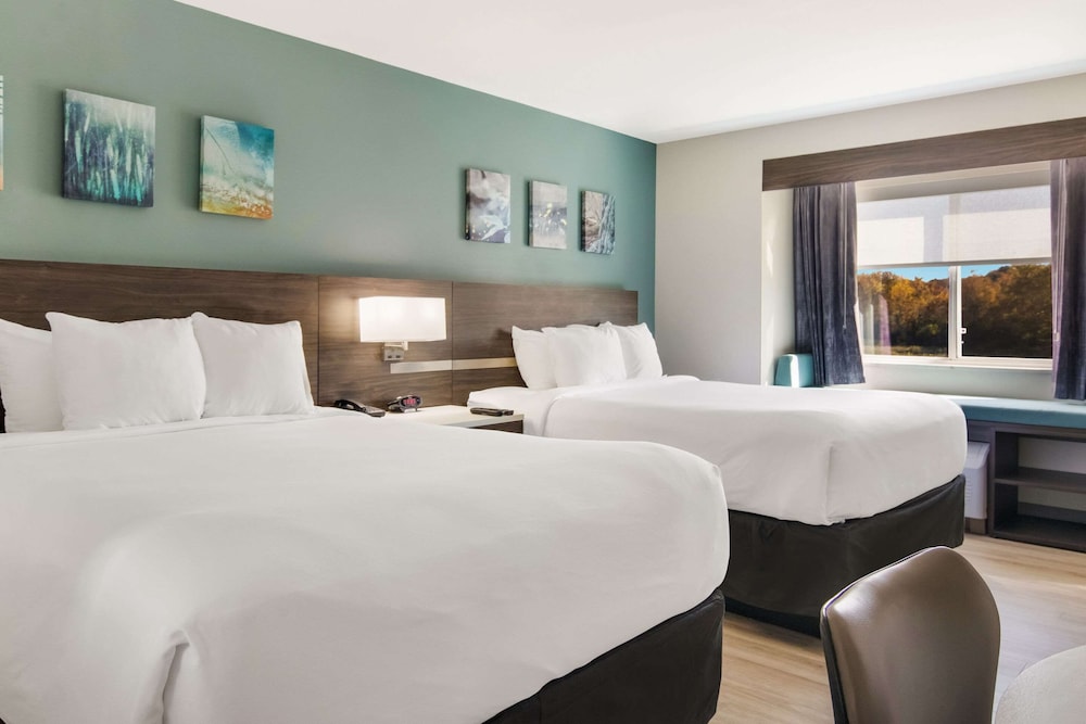 Standard Room, 2 Queen Beds, Non Smoking