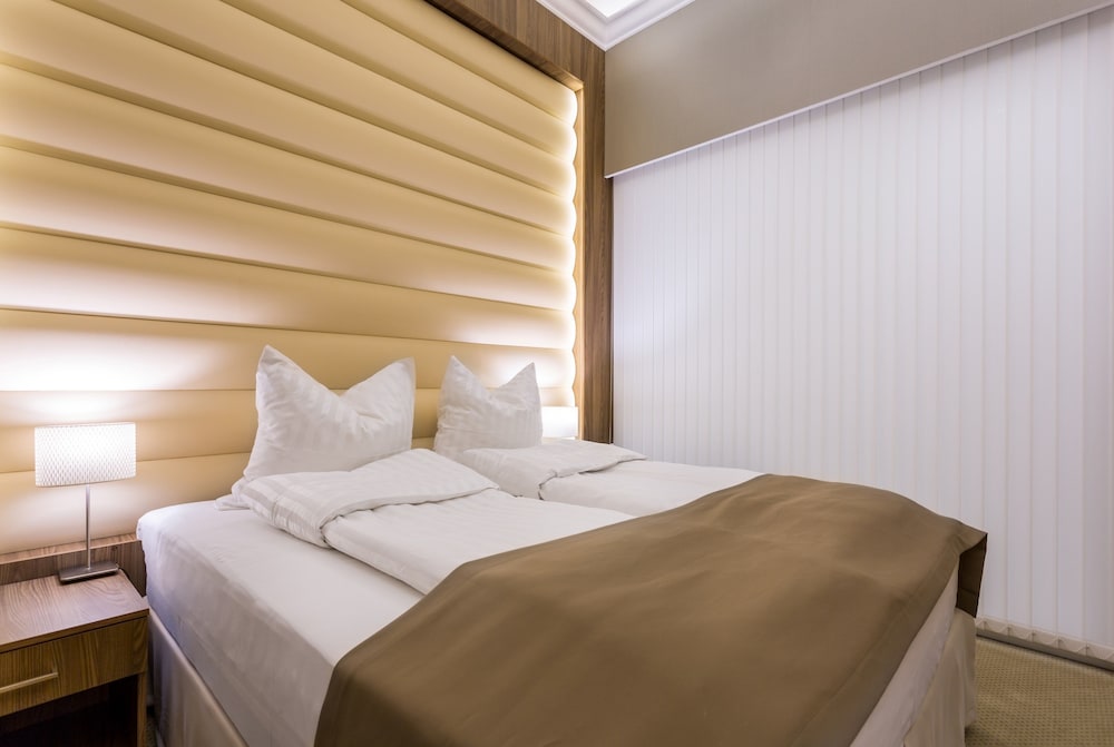 Superior Room (Interior room without outside view) photo 1