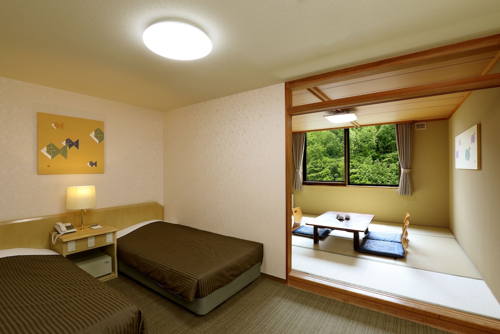 Japanese-Western style room photo 3