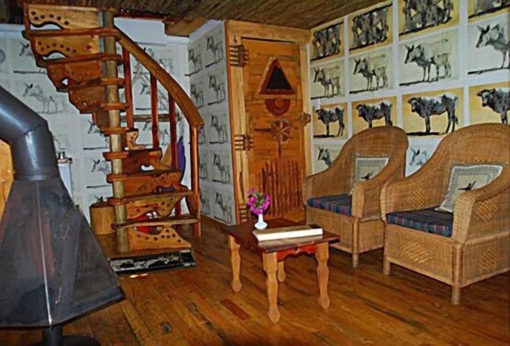 Bottle Treehouse photo 1