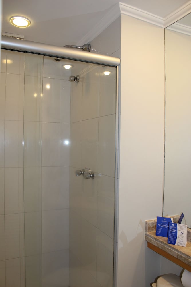 Deluxe Double Room - Photo 16