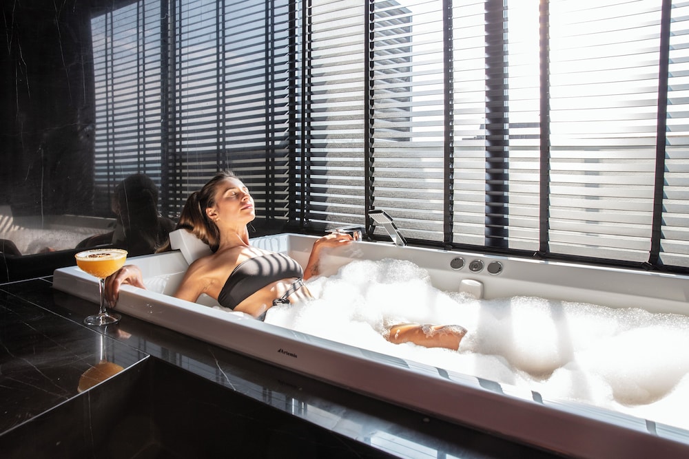 Honeymoon Room, 1 King Bed, Sea View