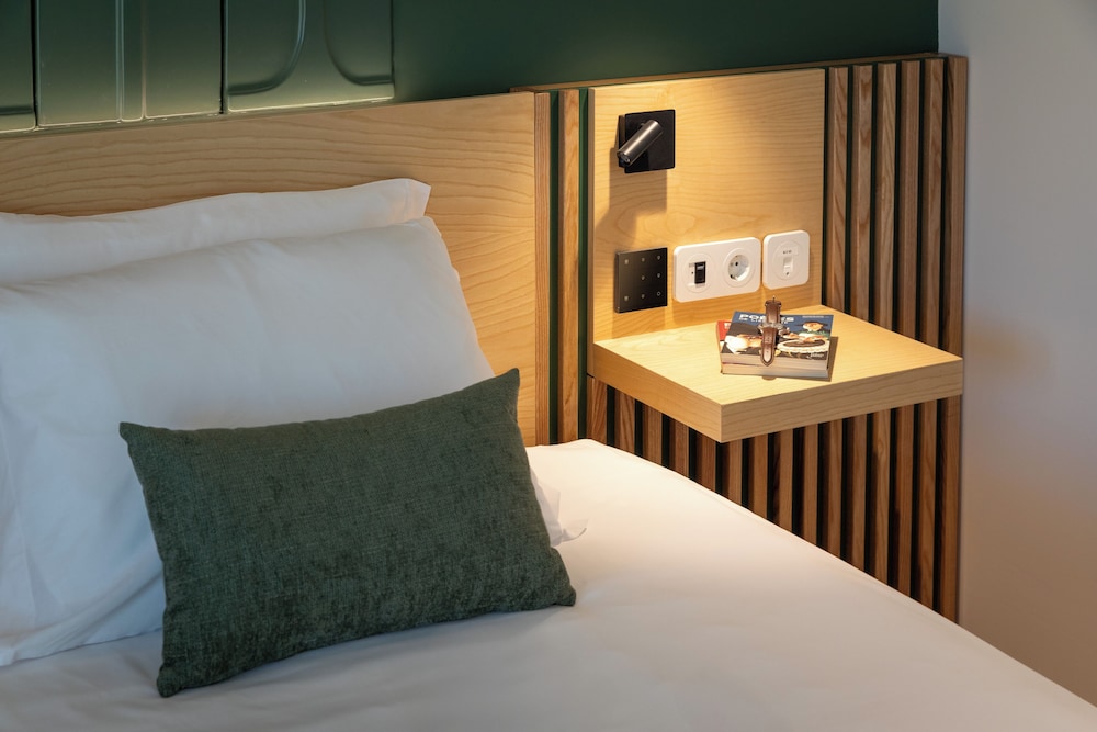 Double or Twin Room, Canal View