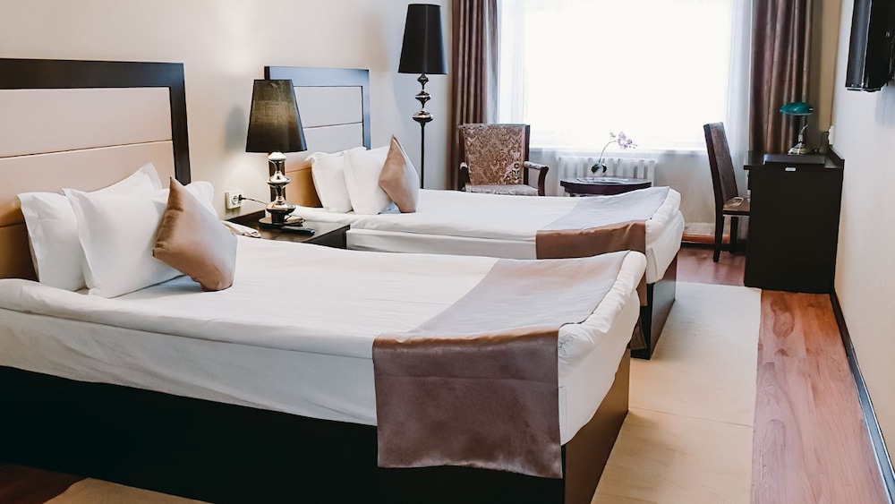 Standard Twin Room - Photo 1