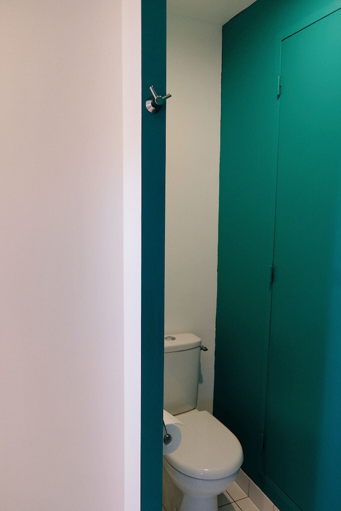 Premium Suite, Private Bathroom, Garden View - Photo 3