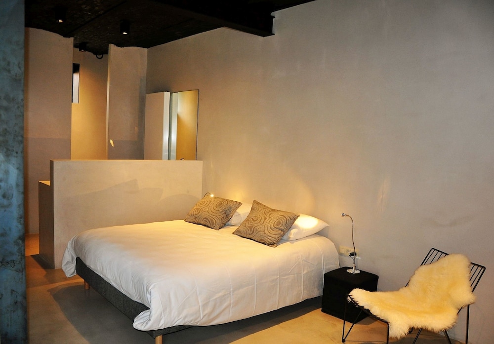 Family Studio Suite, 2 Bedrooms, Kitchen, Garden View