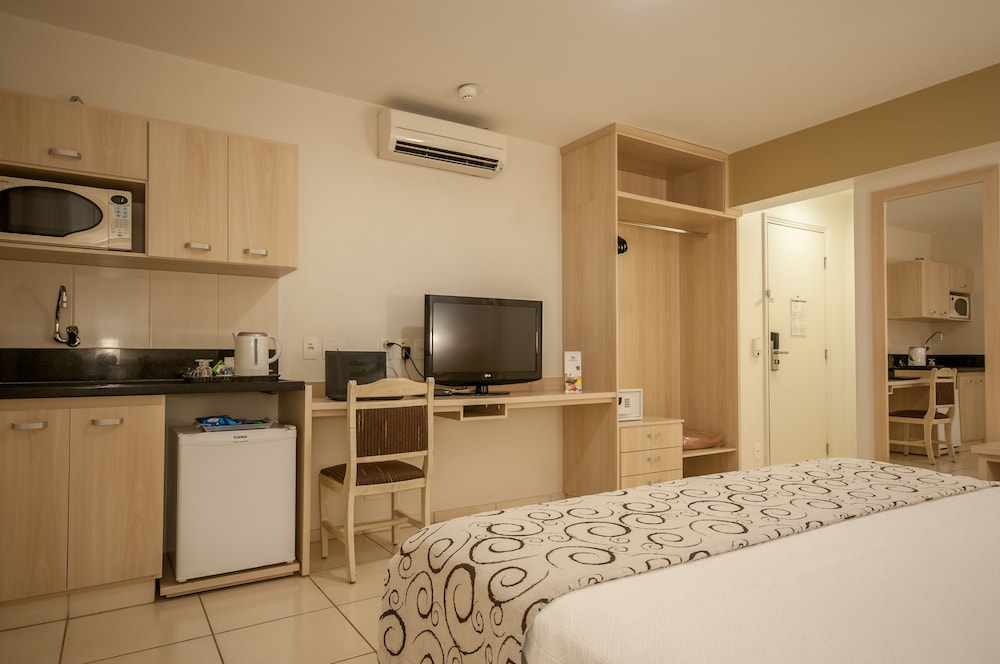 Luxury Room, 1 King Bed photo 3