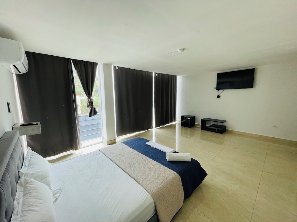 Basic Double Room, 1 Queen Bed, Non Smoking