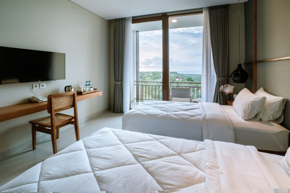 Executive Double or Twin Room, Partial Sea View