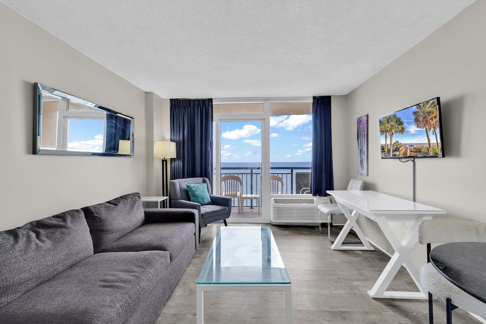 Signature Condo, 1 Bedroom, Balcony, Beach View