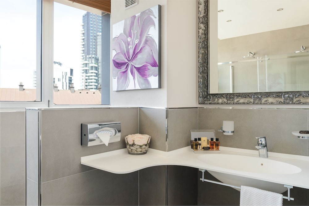 Junior Suite (Single Use) photo 2
