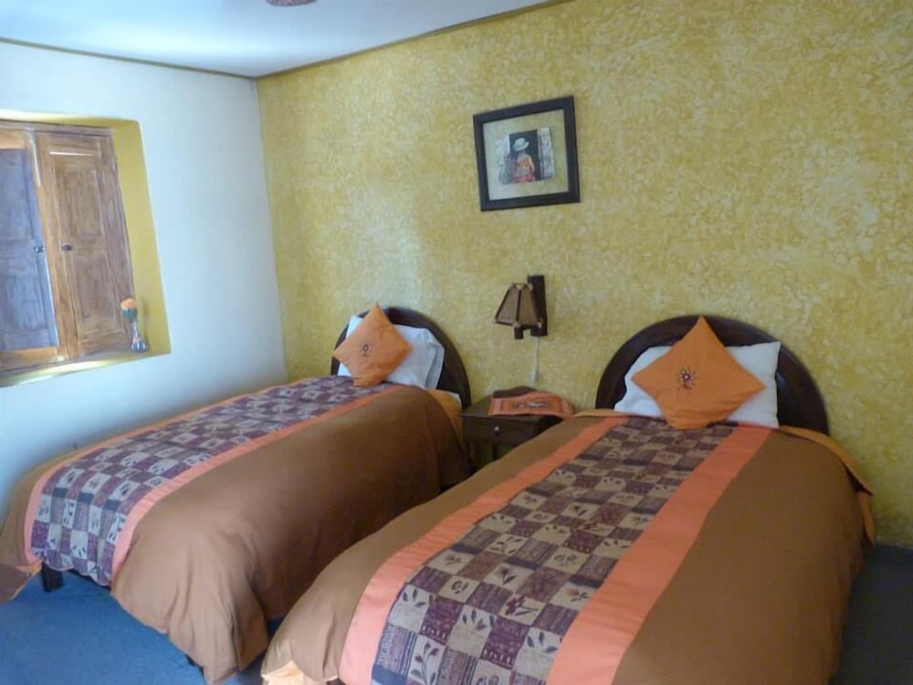 Twin Room, Multiple Beds photo 2