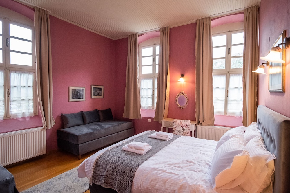 Deluxe Quadruple Room photo 3